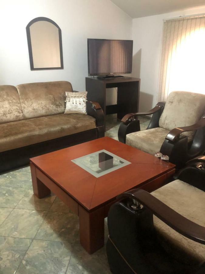 Hotel White House Кърджали Екстериор снимка