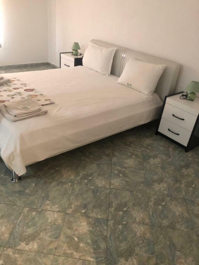 Hotel White House Кърджали Екстериор снимка